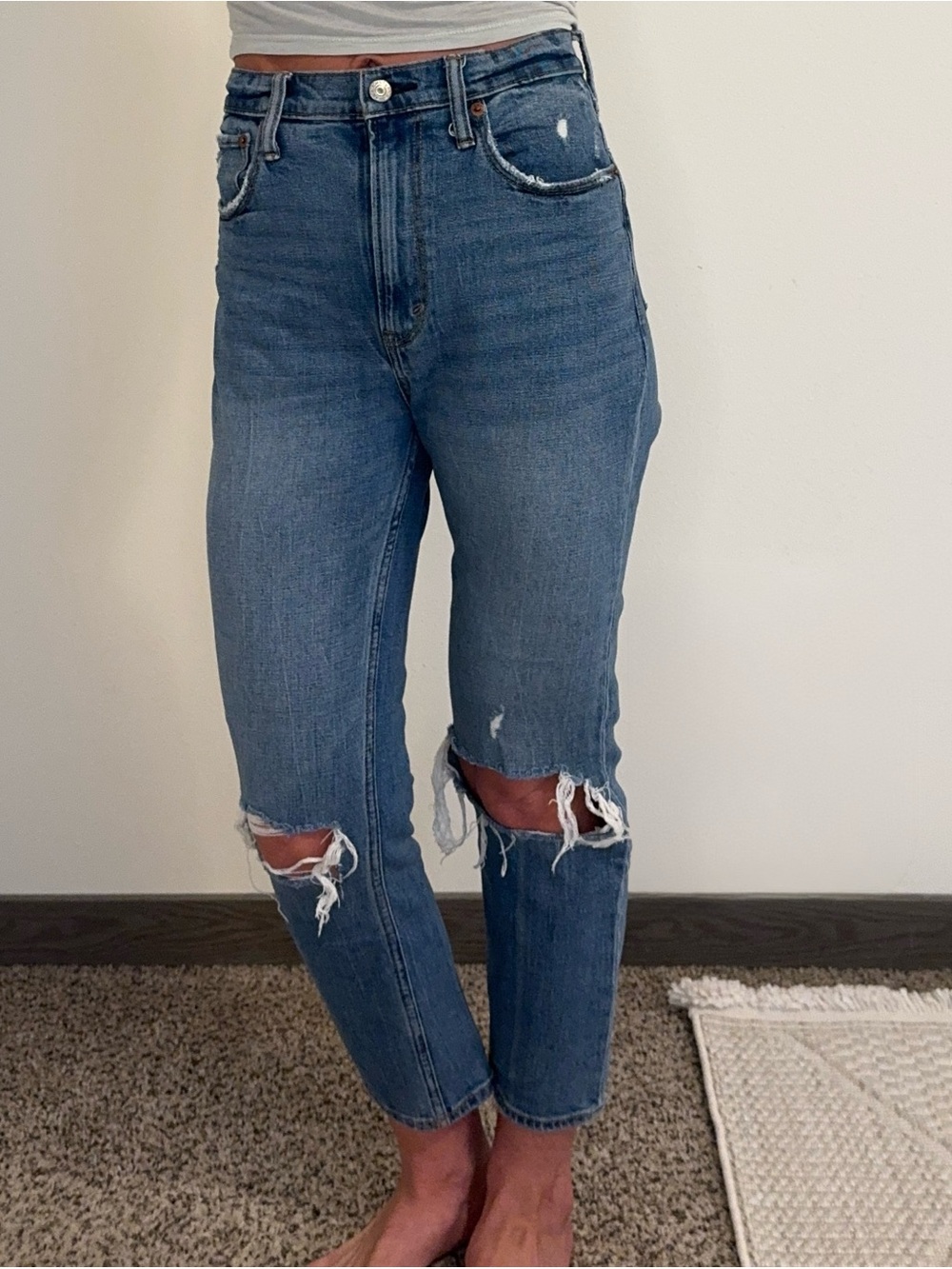 Abercrombie The Ankle Straight Ultra High Rise Distressed Jeans Size 25